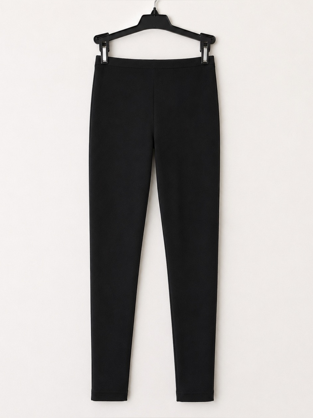 Black leggings